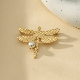 Broche Dorée Libellule Texture Pointes Ornée de Perle - 1