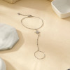 Bracelet Main Argenté Avec Chaîne Fine Et Étoile Strass - 2