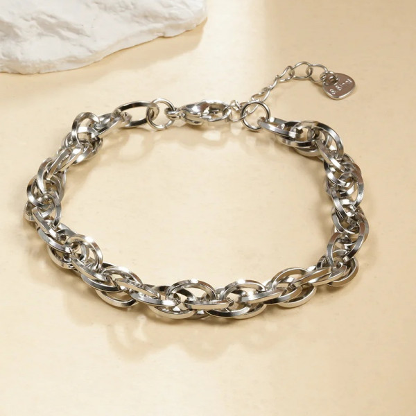 Bracelet Chaîne Argentée Maille Torsadée Plates Effet Brillant - 1