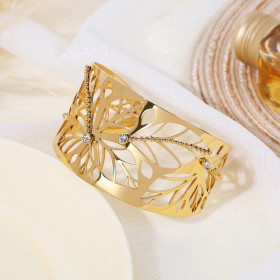 Bracelet Manchette Doré Ajustable Orné de Feuilles Ajourées et de Lignes de Strass - 1