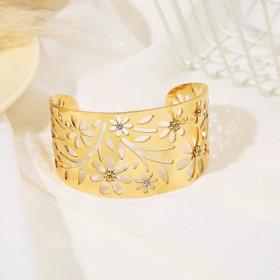 Bracelet Manchette Doré Ajouré Motif Fleurs et Feuilles, Orné de Strass - 1