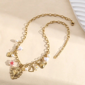 Collier Chaîne Dorée à Pampilles Cœurs Ex-Voto, Perles et Fleurs - 1