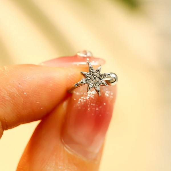 Bague d'oreille Argentée Earcuff Faux Percing Etoile avec Strass - 1