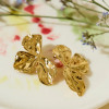 Boucles d'Oreilles Dorées Pétales Ondulées - 1