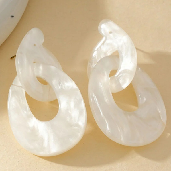 Boucles d'Oreilles Enchaînées Acrylique Blanc - 1