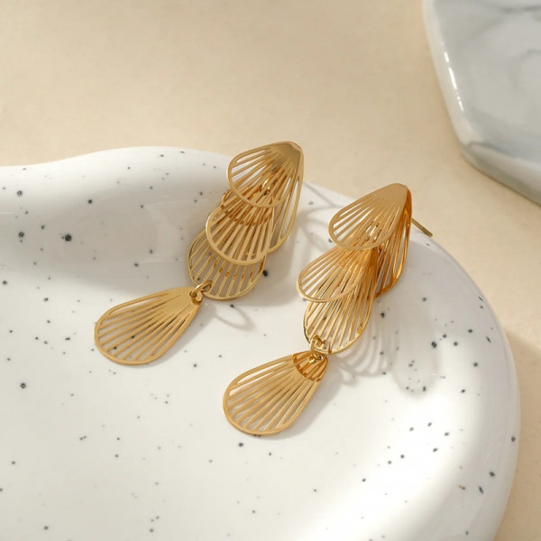 Boucles d'Oreilles Dorées Pendantes Gouttes Ajourées - 2