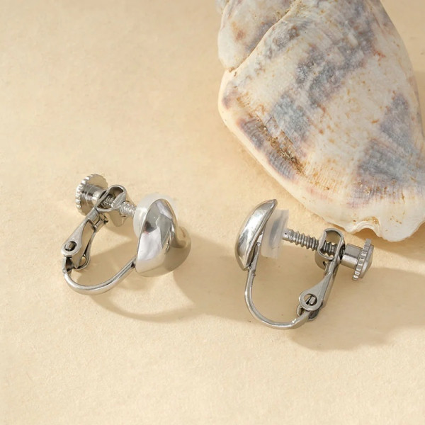 Boucles d'Oreilles à Clip Cœur Éclat Argenté Raffiné - 1