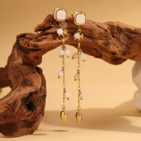 Boucles d'Oreilles Pendantes Dorées Avec Cabochon Blanc, Cristaux Et Fleur Tulipe - 1