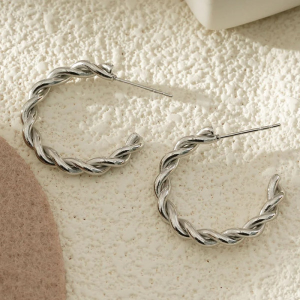 Boucles d'Oreilles Créoles Argentées Tressées - 1