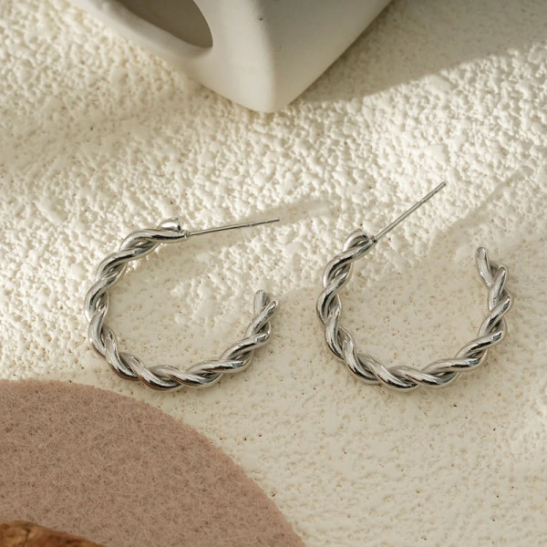 Boucles d'Oreilles Créoles Argentées Tressées - 2