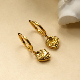 Boucles d'oreilles dorée mini créole cœur gravé - 1