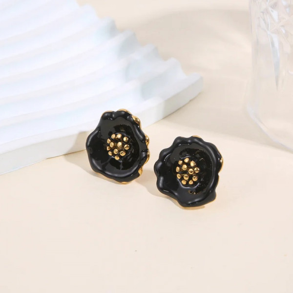 Boucles d’oreilles puces fleur émaillée noir cœur doré - 1