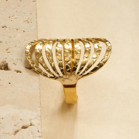 Bague ajustable Dorée Ajourée En Éventail À Motif Martelé - 1