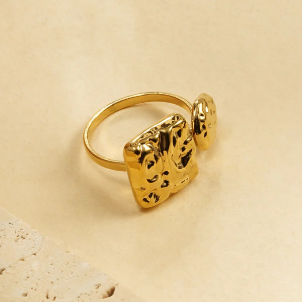 Bague ajustable Dorée Martelée Duo Carré et Rond Ouverts - 1