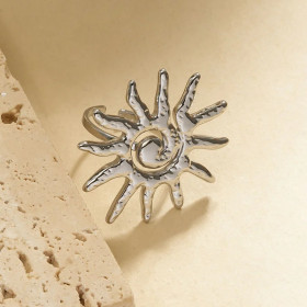 Bague ajustable argentée martelée soleil spiral - 1