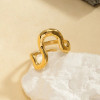 Bague dorée ajustable ouverte au design ondulé et bombé finition miroir - 2