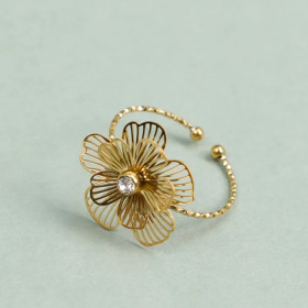 Bague Fine ajustable Dorée Fleur Ajourée Strass Central - 1