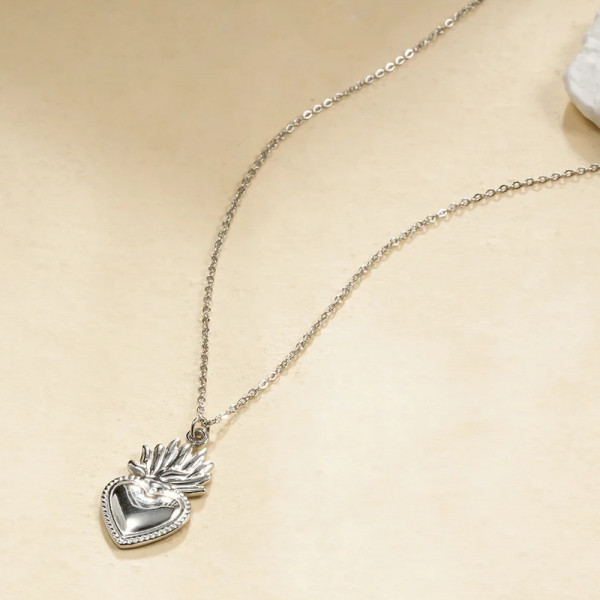 Collier Chaîne Fine Argentée Mystique Cœur Du Feu Ex-Voto - 1