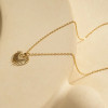 Collier chaîne dorée avec pendentif cœur trait - 1