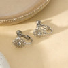 Boucles d'Oreilles à Clip Argentées Avec Motif Fleur Et Strass - 2
